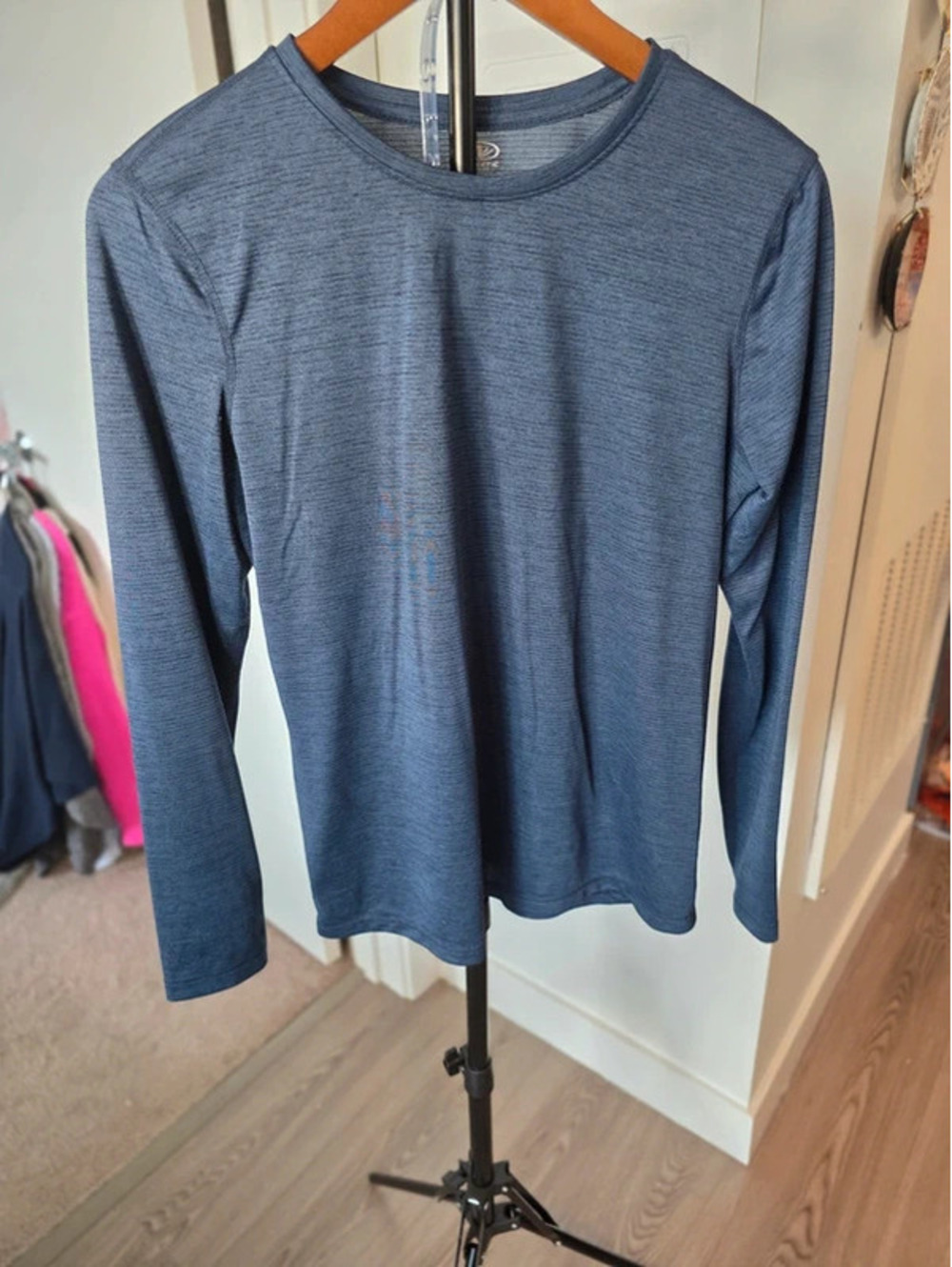 Long sleeve top for women